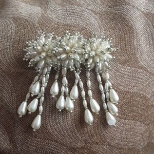 Elegant Pearl and Silver Hair Clip